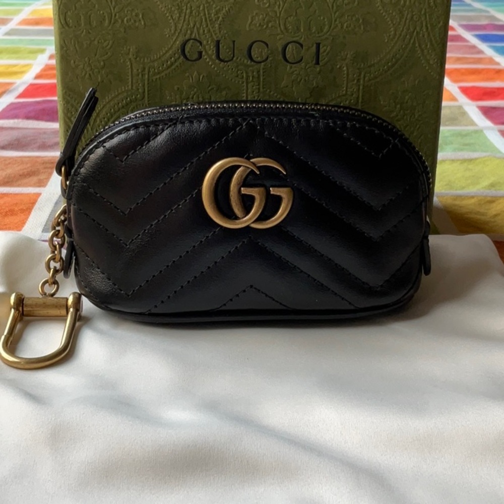 🌹GUCCI GG MARMONT POUCH WITH KEYCHAIN HOOK  🌹NWT 🌹 - Picture 5 of 16